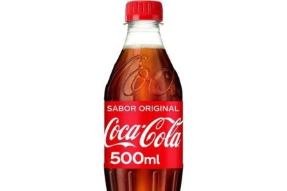 Una botella de coca-cola de 50cl.