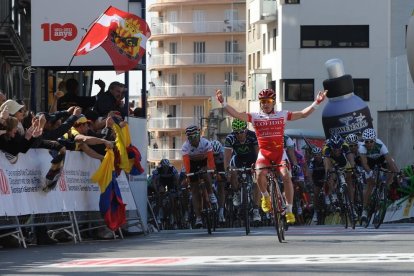 Imatge de l'arribada d'una etapa de la Volta l'any 2011 a Tarragona.