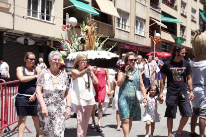 Imatge d'arxiu de la processó de les festes del Carme, organitzades per l'associació de veïns.