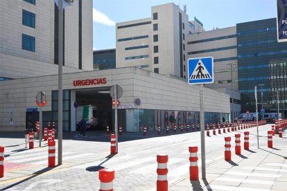 El Hospital Clínico San Cecilio de Granada.