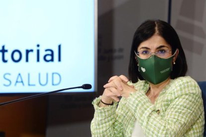 La ministra de Sanitat, Carolina Darias, durant la roda de premsa per a informar del tractat en el Consell Interterritorial.