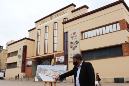 Carles Prats explica el projecte del GastroMercat al Mercat Central.