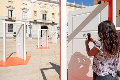 Les portes de promoció del nou abonament estan instal3lades a la plaça de la Font.