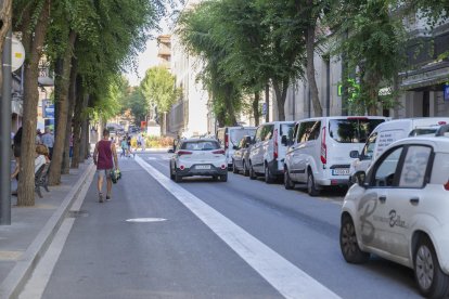 Imatge del carrer Canyelles, que a partir del gener de 2022 experimentarà una transformació.