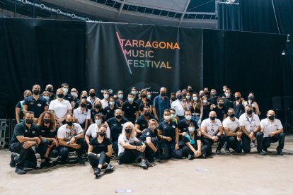 Imagen de los organizadores y trabajadores del festival.