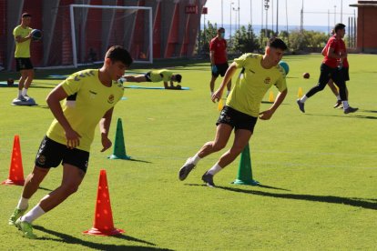 Óscar Sanz y Òscar Romero en el primer entrenamiento de la pretemporada del año pasado.