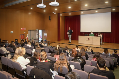 Imatge de l'acte de benvinguda als nous estudiants.