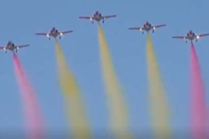 Imagen del vuelo de la Patrulla Águila.