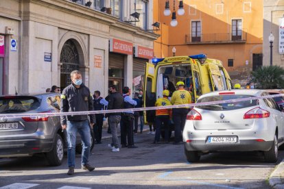 Després dels fets, la plaça del General Prim es va omplir d'expectació.