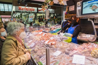 Muchos clientes aún no están haciendo sus compras para Navidad y se esperan a la semana que viene.