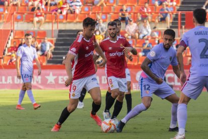 Pedro Martín i Pedro del Campo al partit davant el Barça B.