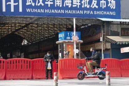 Entrada del mercat de mariscs Huanan a Wuhan.