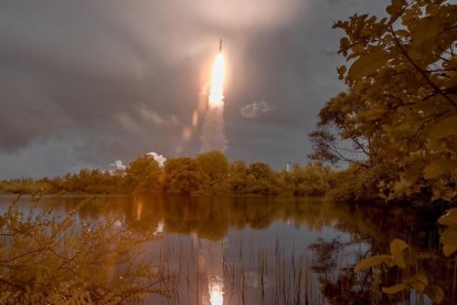 Lanzamiento del telescopio espacial James Webb al espacio