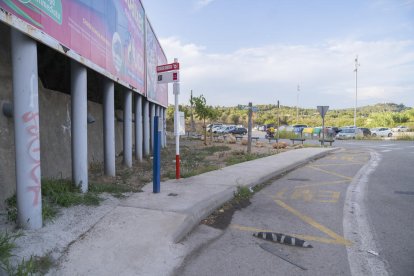 El pàrquing dissuasiu del Cementiri era un dels més desconnectats, però ara té parada d'autobús i sumarà l'aparcament de patinets.