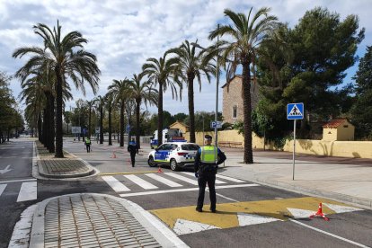 Imatge d'arxiu d'un dispositiu de control a Sitges durant la Setmana Santa.