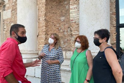 El director del festival Eufònic, Vicenç Fibla; la consejera de Cultura, Natàlia Garriga; la directora general de Cultura Digital, Marisol López, y la directora de los Servicios Territoriales de Cultura en las Tierras del Ebro, Victòria Almuni.