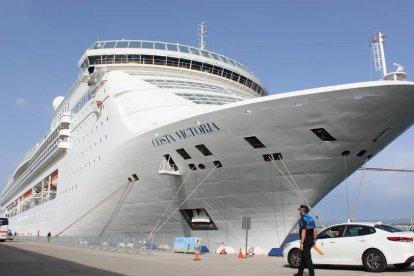 Imagen del crucero Costa Victoria, cuando estuvo operando de forma regular a Tarragona en 2018.