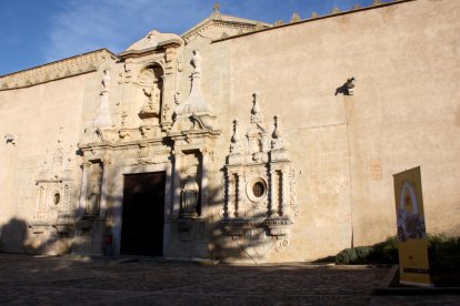 Exterior de la iglesia del Monasterio de Poblet