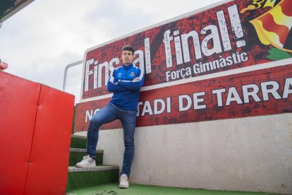 El central es uno de los jugadores que más minutos ha jugado esta temporada con el Nàstic y una garantía en el eje de la defensa en los onzes de Raúl Agné.