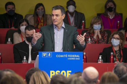 Pedro Sánchez, el president del govern espanyol, intervé al comitè federal del PSOE.