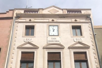 Imagen del balcón del Ayuntamiento de la Canonja.