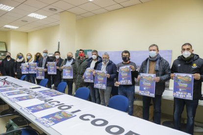 Representants de les entitats organitzadores i col·laboradores en la presentació de l'acte.