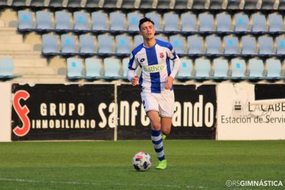 El central Fernando Torre.