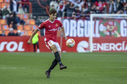 Javier Ribelles és un dels jugadors indispensables als onzes de Raúl Agné aquesta temporada.