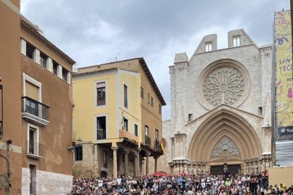 Imatge de la plaça de les Cols aquest migdia.