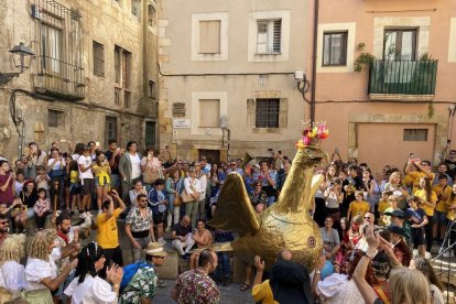 L'Àliga de Tarragona a la plaça de Dames i Vells.