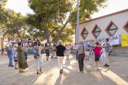 L'acte va finalitzar amb l'entrega d'un record commemoratiu de la jornada.