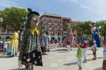 Una cercavila gegantera va ser l'acte de cloenda a les celebracions d'aquest cap de setmana.