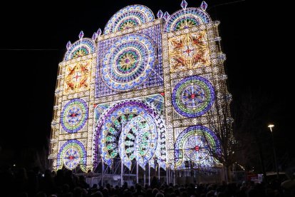 Espectacle inaugural de les festes Decennals de Valls.