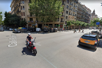 Los hechos ocurrieron en la esquina de Balmes con Mallorca.