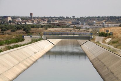 Tram del canal Segarra-Garrigues a l'alçada de Tàrrega.