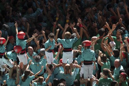 Els Casteller de Vilafranca celebrant la primera posició.