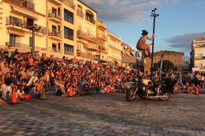 Imatge d'arxiu d'edicions passades de Circ a la Rambla 15 d'abril de la Canonja.