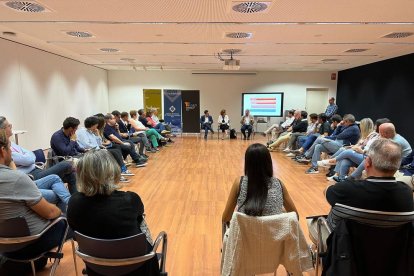 Imatge del primer taller entre empreses TIC i centres de formació que s'ha celebrat a Reus.