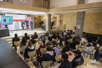 El acto de presentación del taller en la Llotja de la Cambra de Comerç de Reus, ayer.