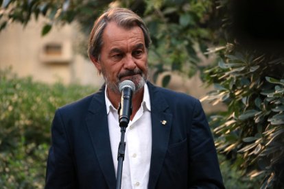 El expresidente Artur Mas, en rueda de prensa en los Jardins de Palau Robert, el 14 de octubre de 2021.