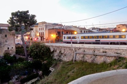 Una imatge del baixador de Roda de Mar.