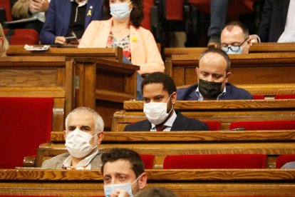 El presidente de Cs en el Parlament, Carlos Carrizoa; el de Vox, Ignacio Garriga; y el del PPC, Alejandro Fernández.