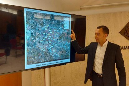 El concejal de Recursos Humanos y Medio Ambiente, Daniel Rubio, durante la presentación de los resultados.