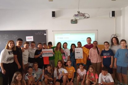 Els nens i nenes de 5è de Primària de l'escola Sant Berant Calvó de Vila-seca.