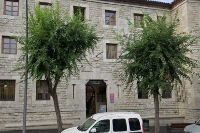 Edificio del IMET, donde se hará la charla.