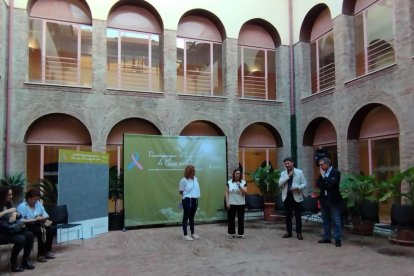 Un moment de la jornada que es va celebrar ahir al claustre de l'Institut Municipal d'Educació.