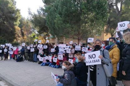 Imatge d'arxiu dels veïns protestant contra l'EBAR.