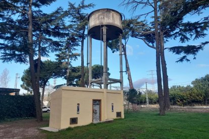 Depósito elevado del pozo Miarnau.