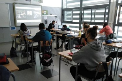 Imatge d'arxiu d'una classe de l'Institut de TEcnoficació d'Amposta.