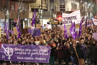 Imatge d'arxiu d'una manifestació a Tarragona pel Dia Internacional de la Dona.